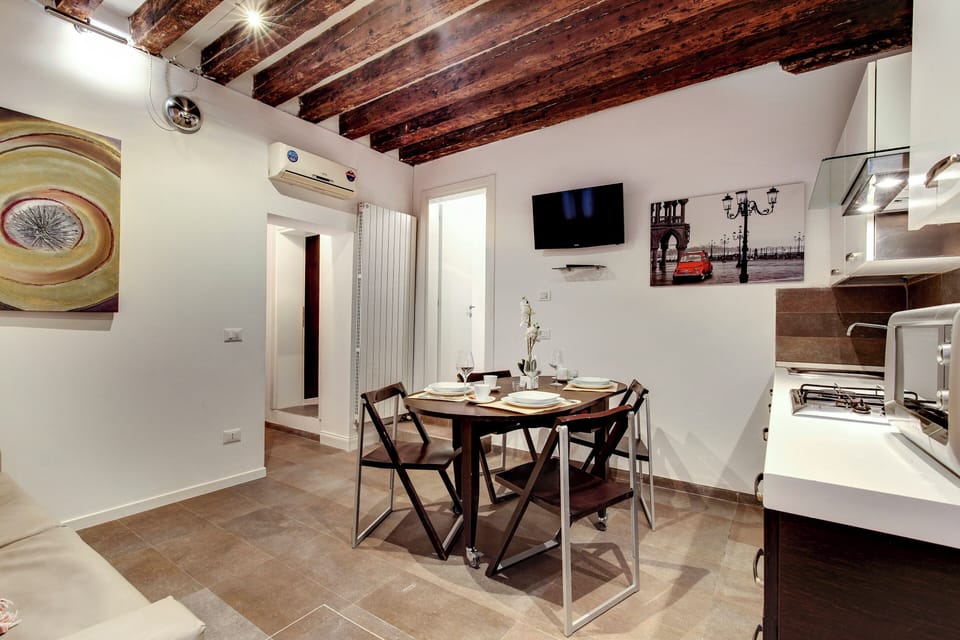 Apartment | Private kitchen | Electric kettle