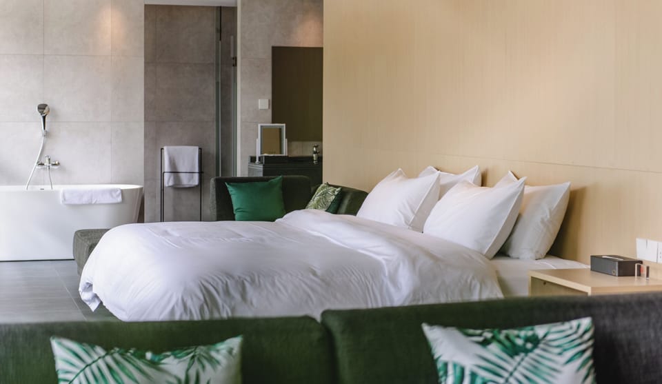 Signature Townhome, 6 Bedrooms, Mountain View | Premium bedding, down comforters, minibar, in-room safe
