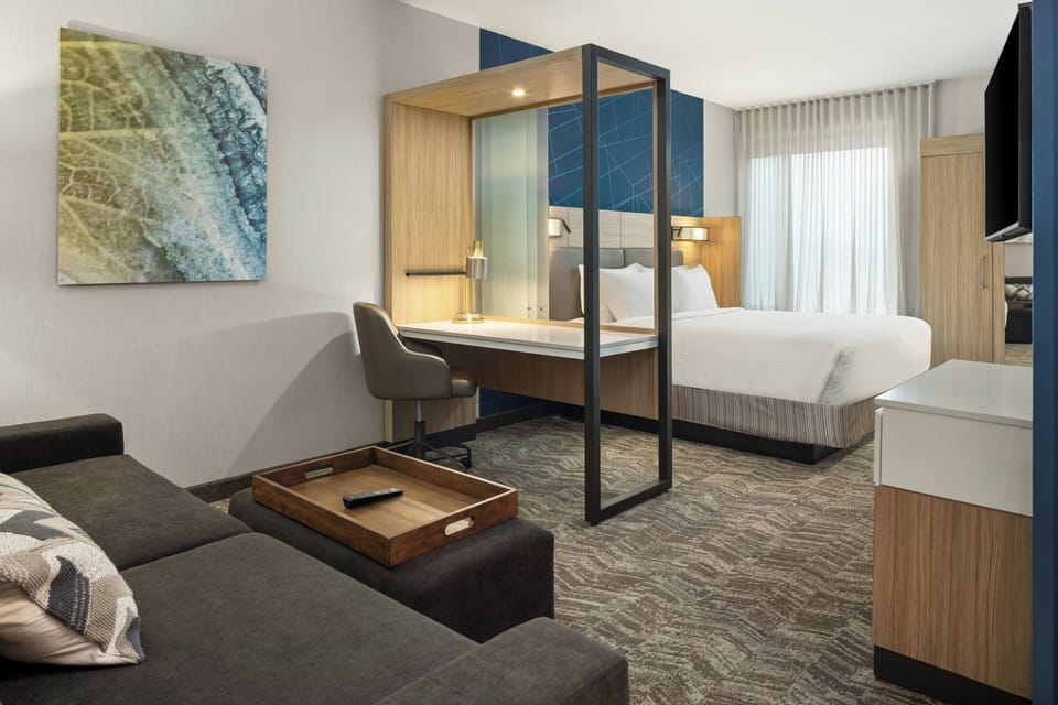 Suite, 1 King Bed with Sofa bed | Desk, laptop workspace, blackout drapes, soundproofing