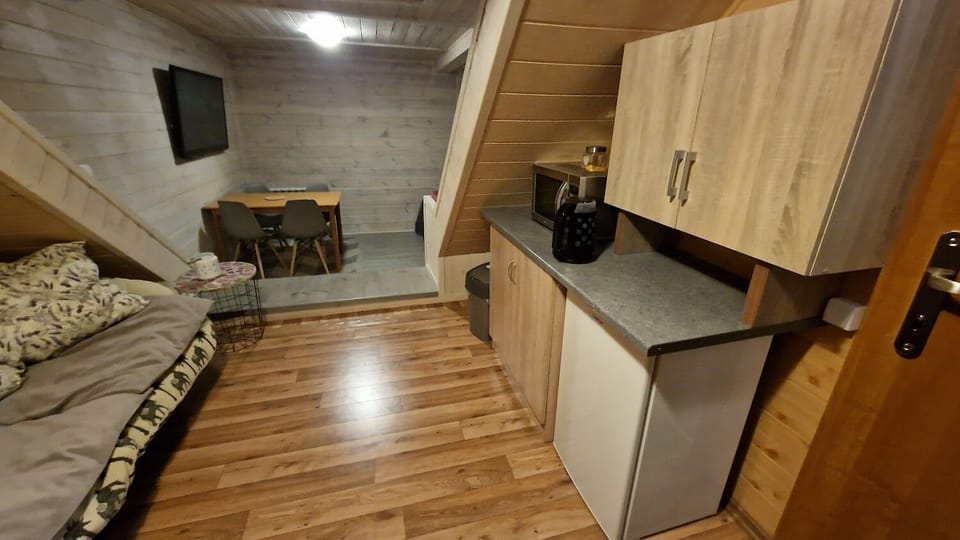 Family Studio, Non Smoking, Mezzanine | WiFi (free), bed sheets