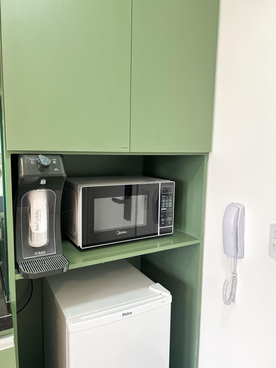 Executive Studio, Balcony, City View | Private kitchen | Coffee/tea maker