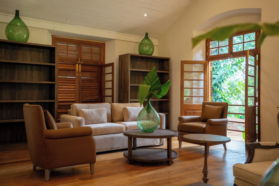 Clodagh Manor House by Seven Angels Hotel in Central Province