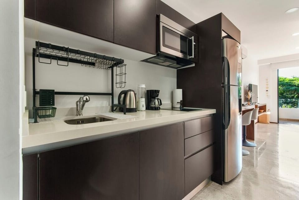 Apartment, 1 Bedroom, Balcony, City View | Private kitchen