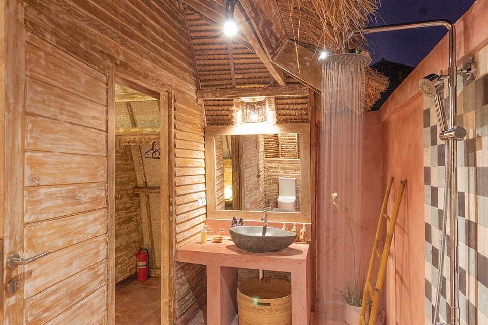 Romantic Double Room, Private Pool | Bathroom