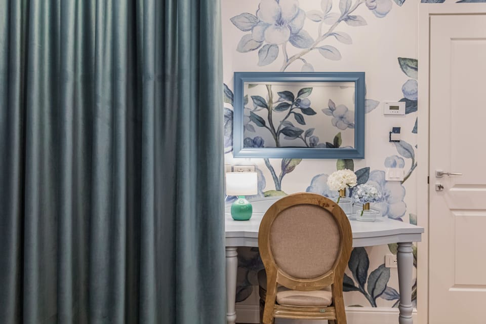 Superior Room | Minibar, desk, laptop workspace, blackout drapes
