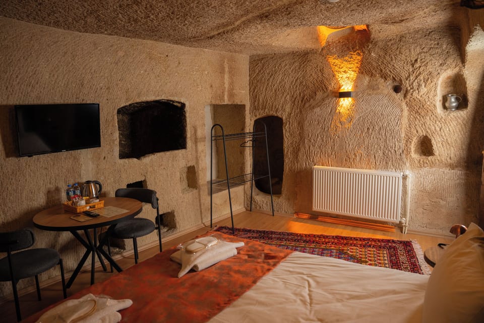 Traditional Double or Twin Room, Non Smoking, Courtyard Area | Soundproofing, free WiFi, bed sheets