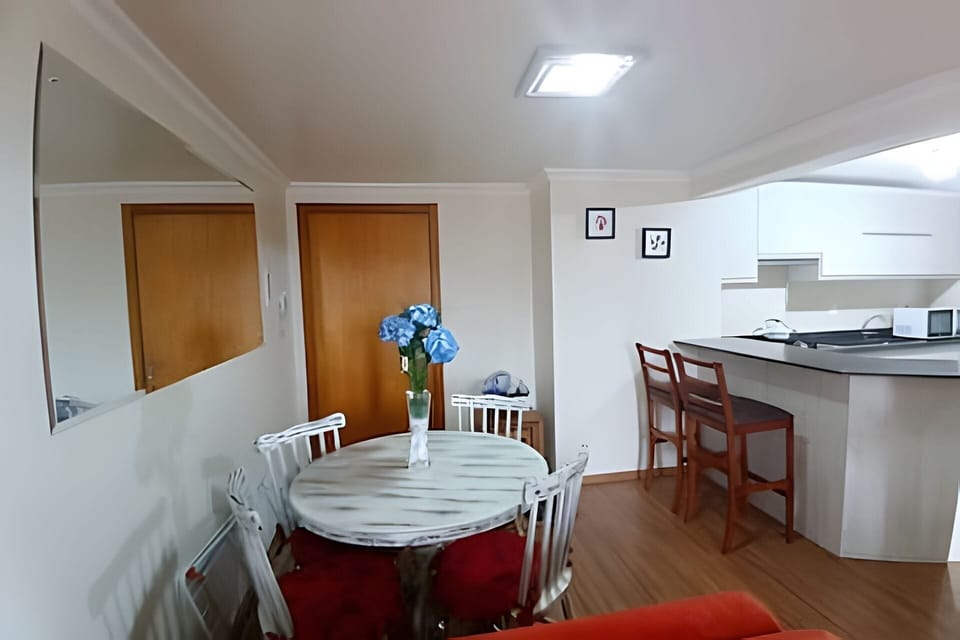 Apartment | Dining