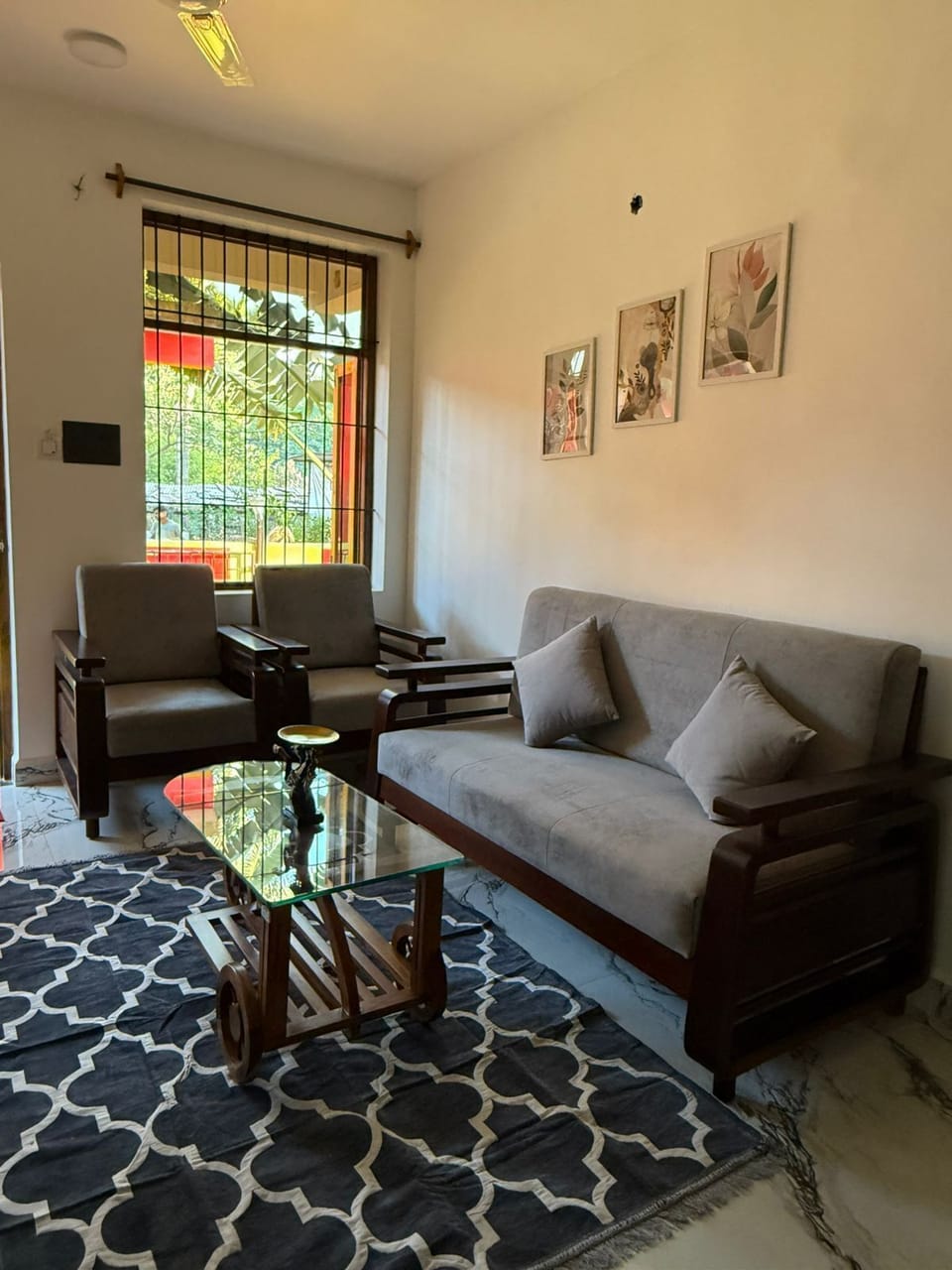 Luxury Apartment | Living area | LCD TV