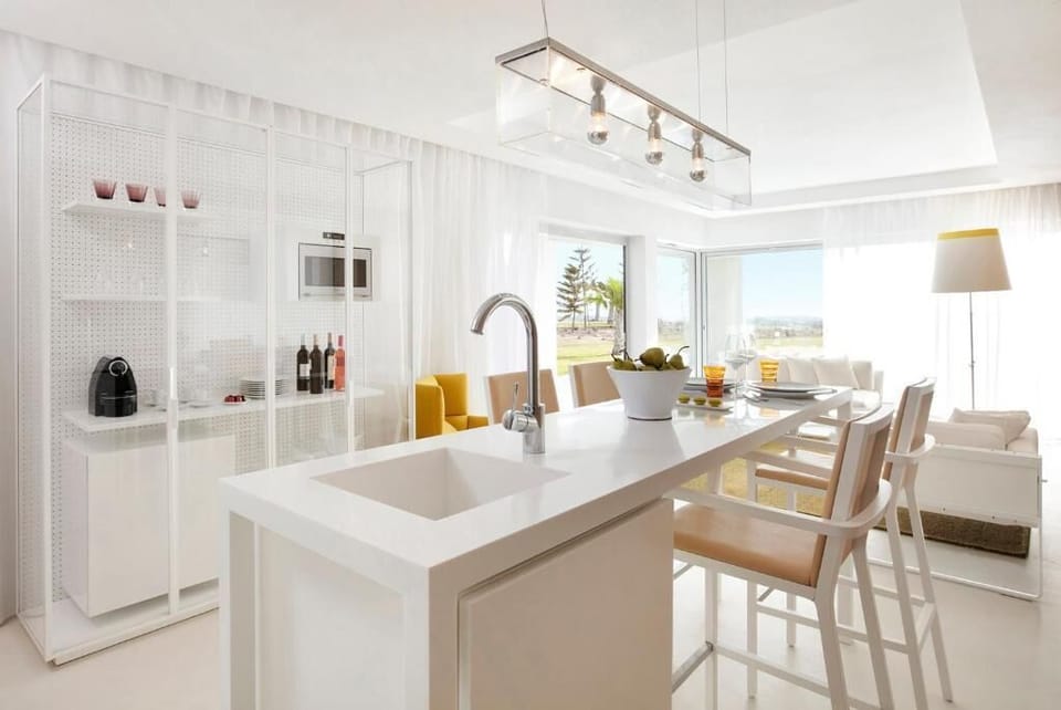 Prestige Villa | In-room safe, soundproofing, free WiFi