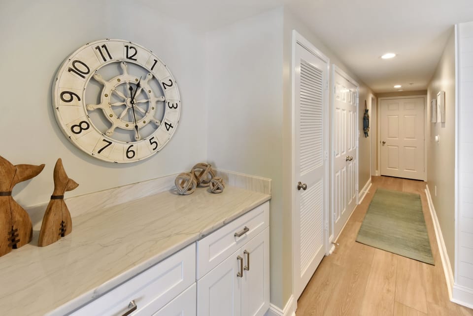 Condo, 5 Bedrooms | Interior