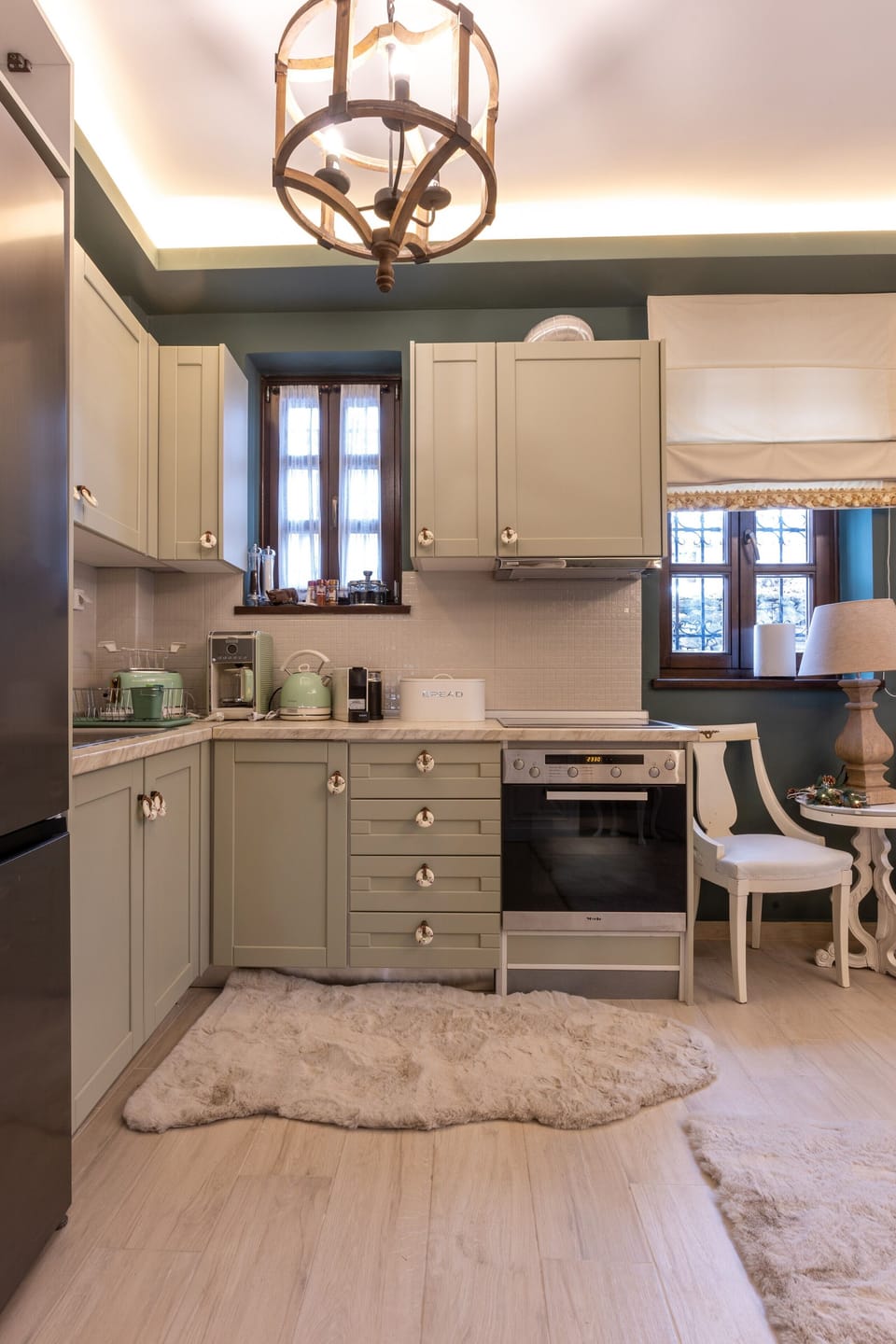 Deluxe Villa | Private kitchen | Full-size fridge, oven, stovetop, dishwasher