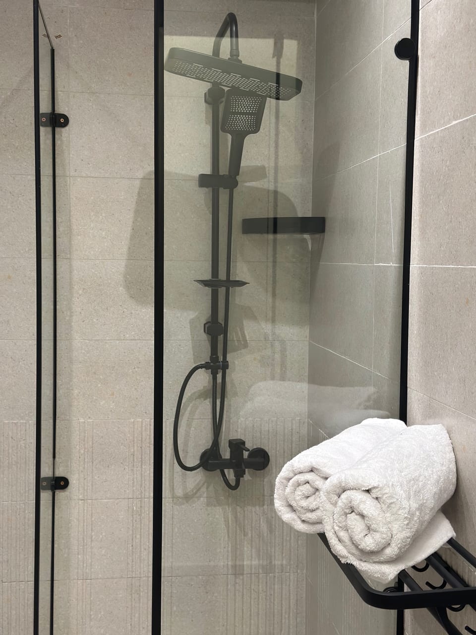 Economy Double or Twin Room, Patio | Bathroom | Free toiletries, hair dryer, bathrobes, slippers