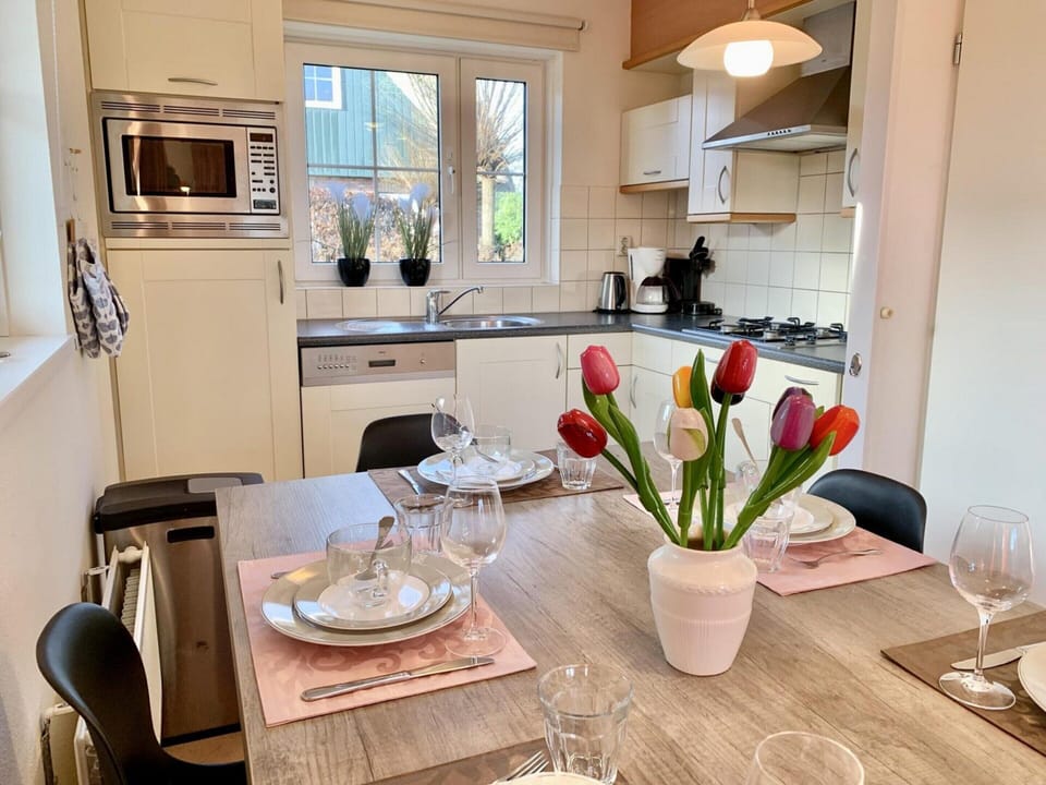 House | Dining