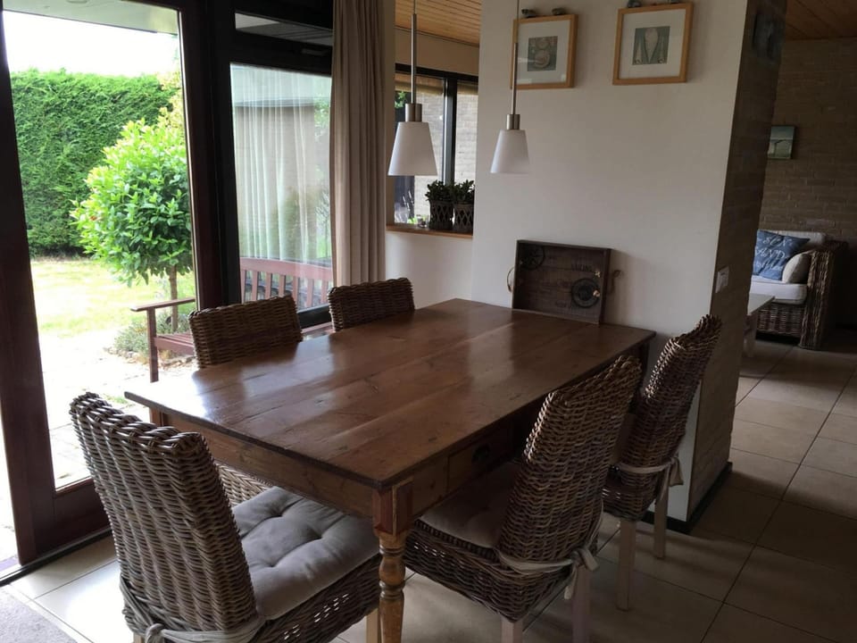 House | Dining