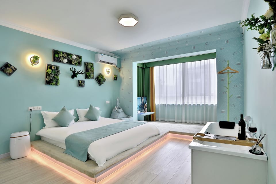 Signature Double Room, Balcony, Garden View | Laptop workspace, blackout drapes, soundproofing, iron/ironing board