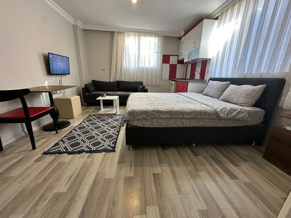 Economy Studio, City View | Egyptian cotton sheets, premium bedding, minibar, free WiFi