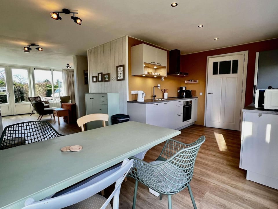 House | Dining