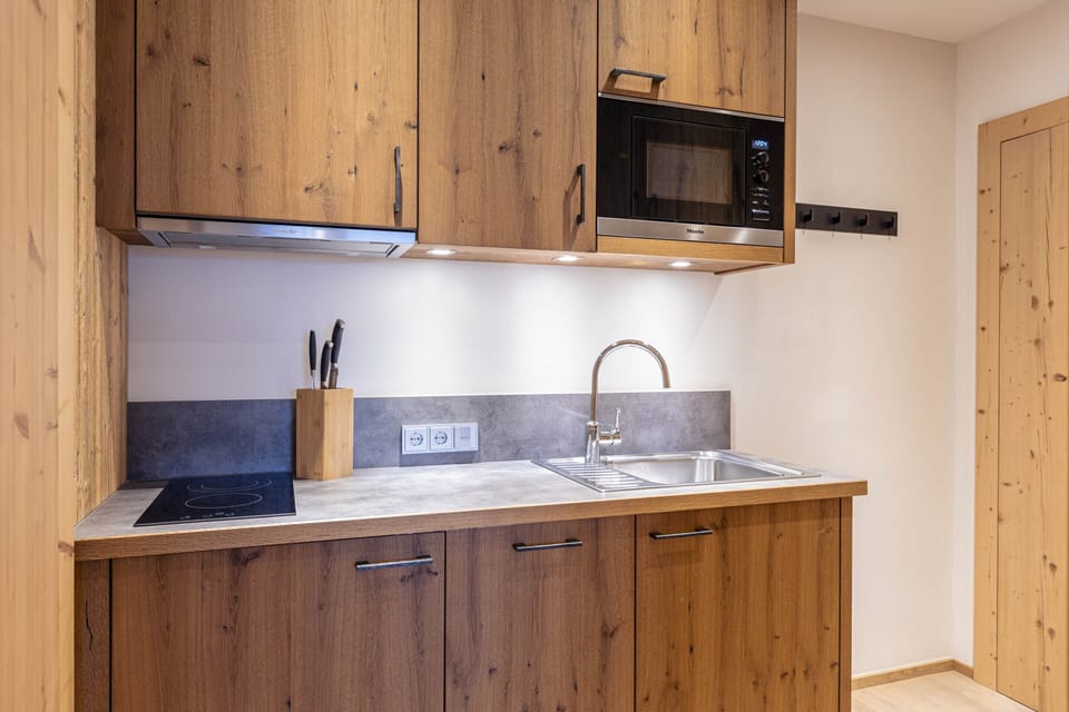 Apartment | Private kitchen | Cookware/dishes/utensils
