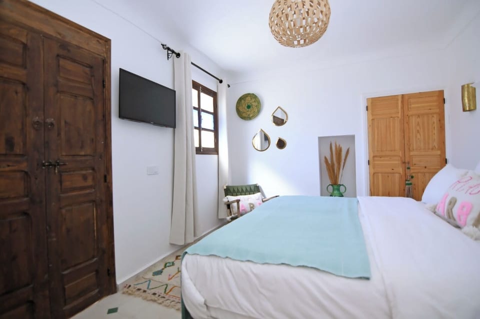 Double or Twin Room, Courtyard View | Blackout drapes, free WiFi