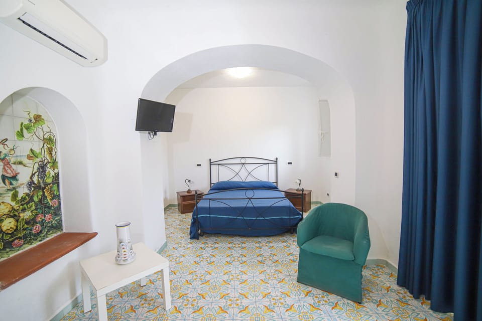 Classic Room | Free WiFi