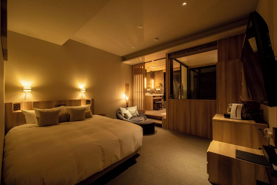 Superior Double Room with Cypress Onsen View Bath - Non-Smoking | In-room safe, soundproofing, free WiFi