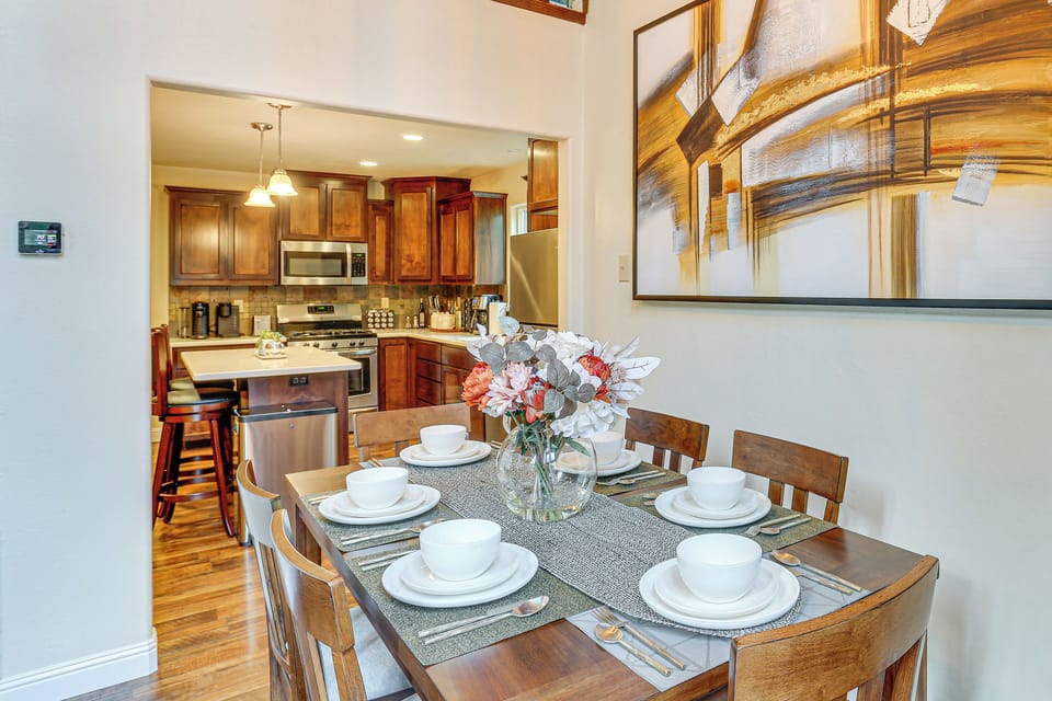 House (3 Bedrooms) | Interior