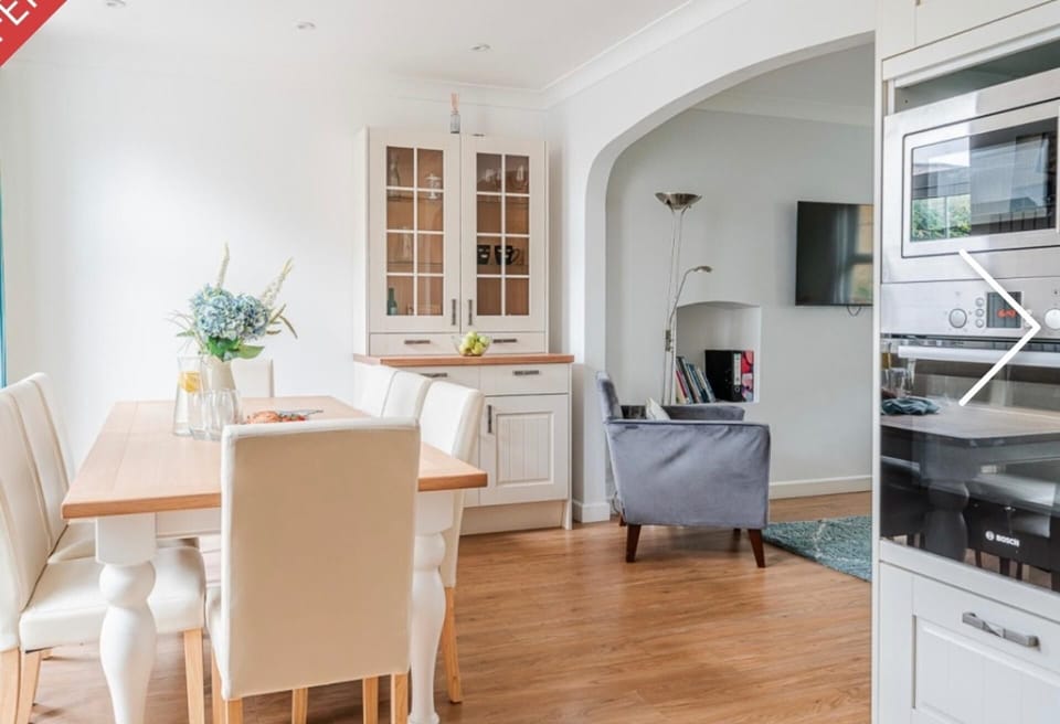 House | Dining