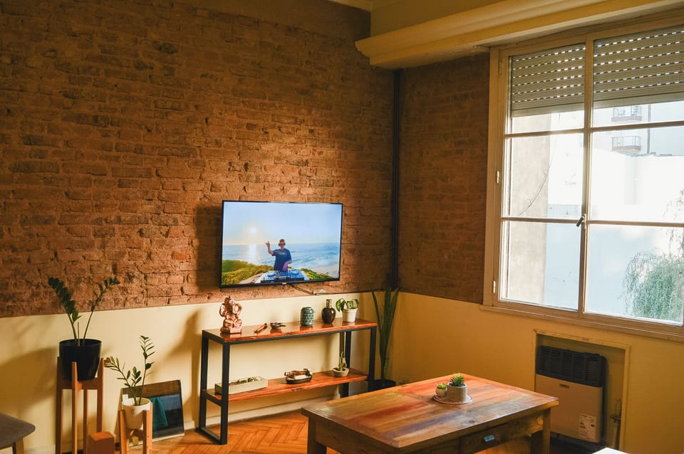 Apartment, 1 Bedroom, City View | Living area | 42-inch Smart TV with cable channels, Netflix, pay movies