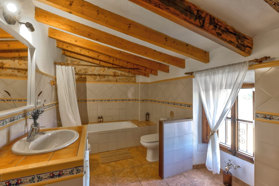 Classic Double Room, Mountain View | In-room safe, desk, laptop workspace, free cribs/infant beds