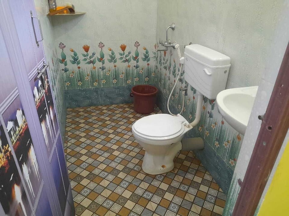 Family Room, Lanai, Beach View | Bathroom | Shower, towels, soap