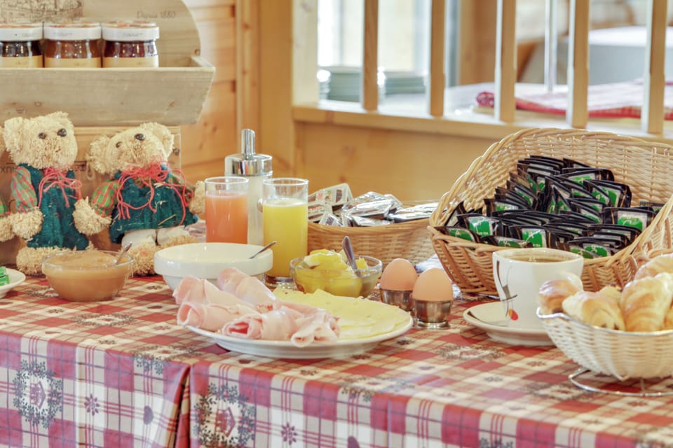 Daily buffet breakfast (EUR 15 per person)