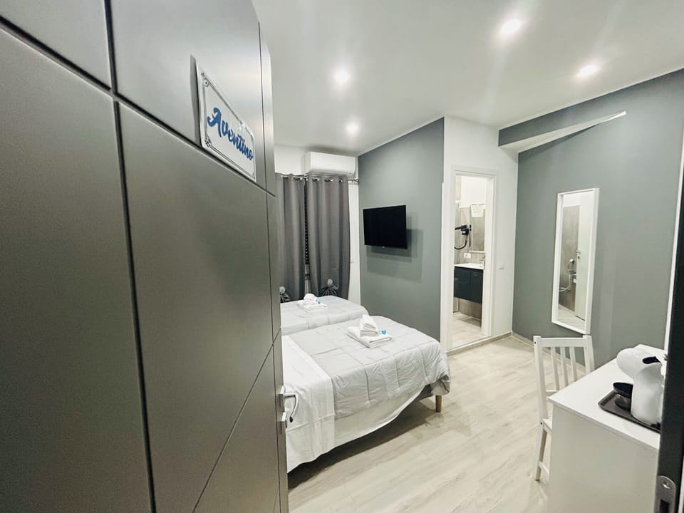Comfort Double or Twin Room | In-room safe, desk, free WiFi