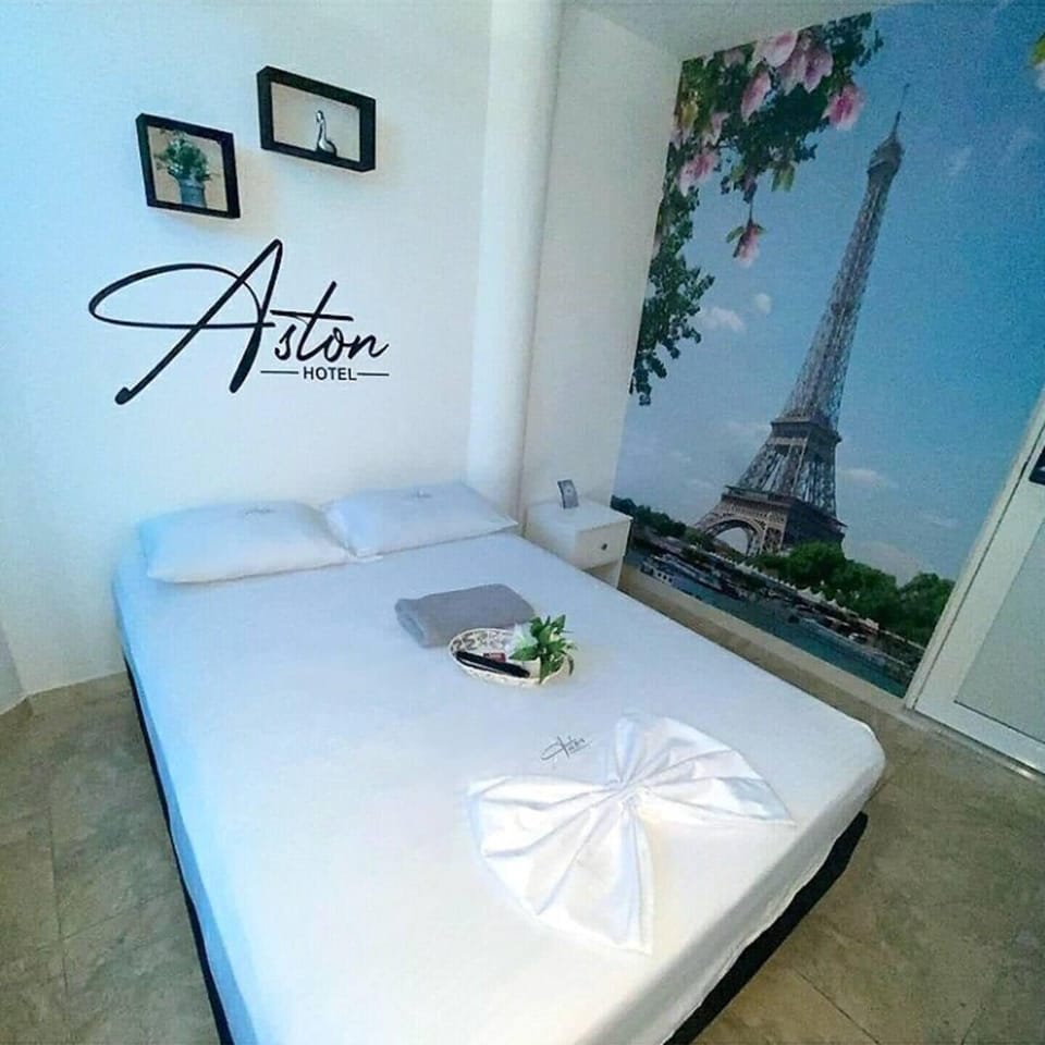 Comfort Room | Free WiFi