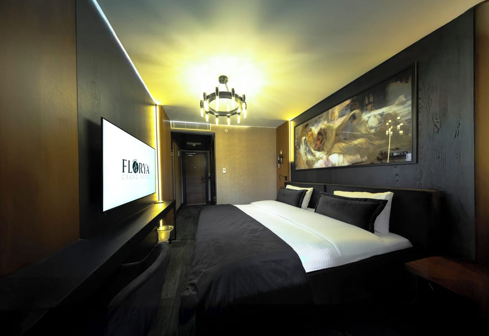 Double Room | Premium bedding, minibar, soundproofing, free WiFi