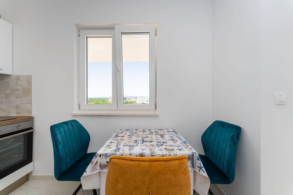 Apartment, Balcony, Garden View | Dining