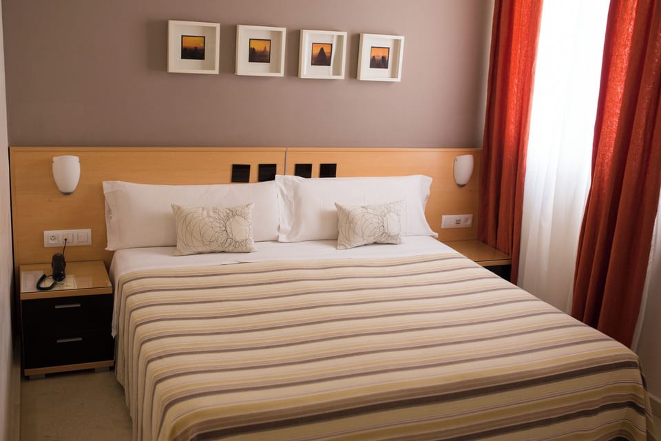 Desk, WiFi (free), bed sheets