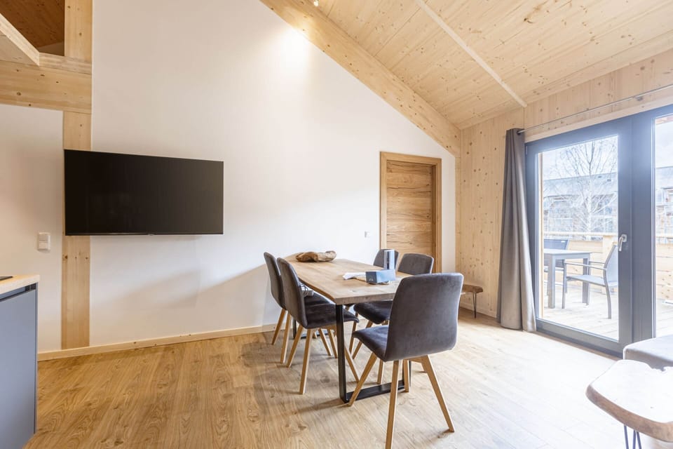 Apartment | Dining