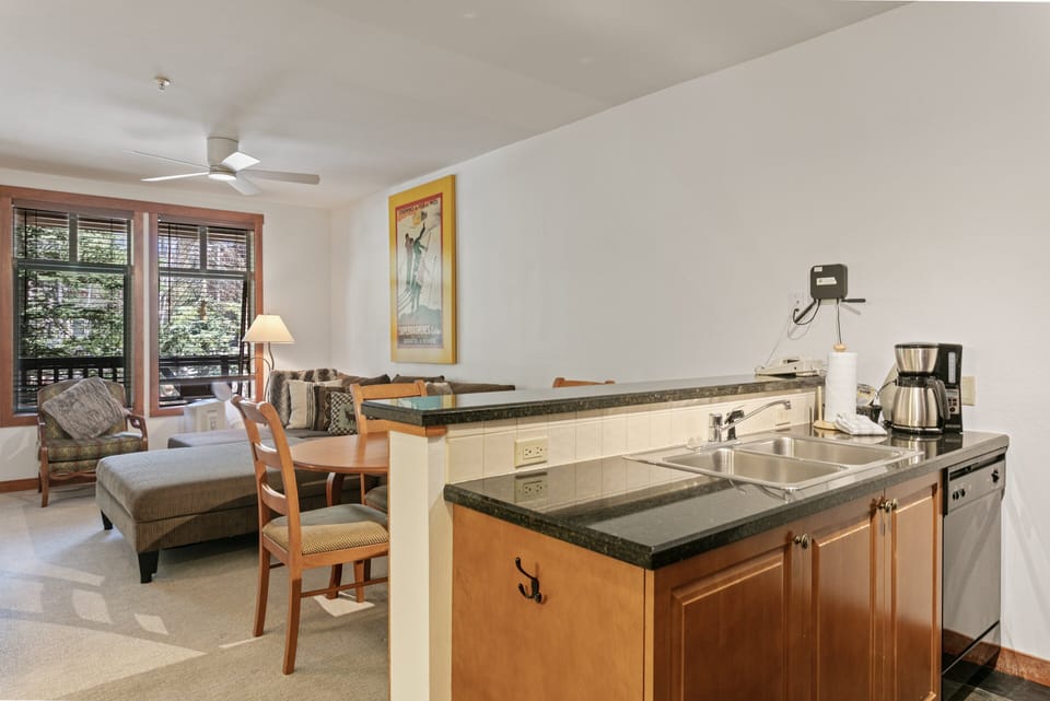 Studio | Interior