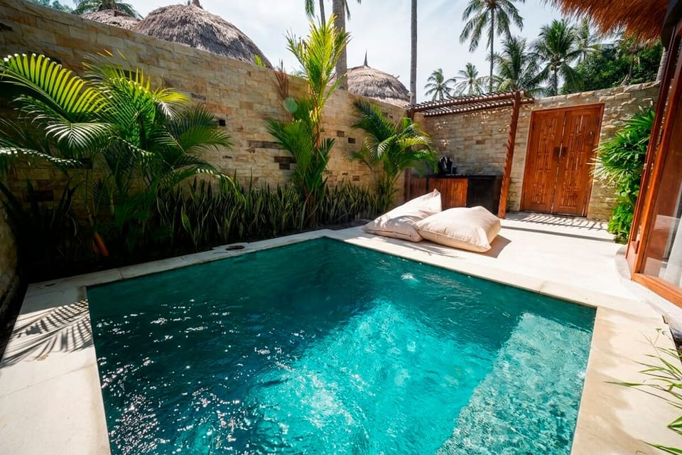 Private pool