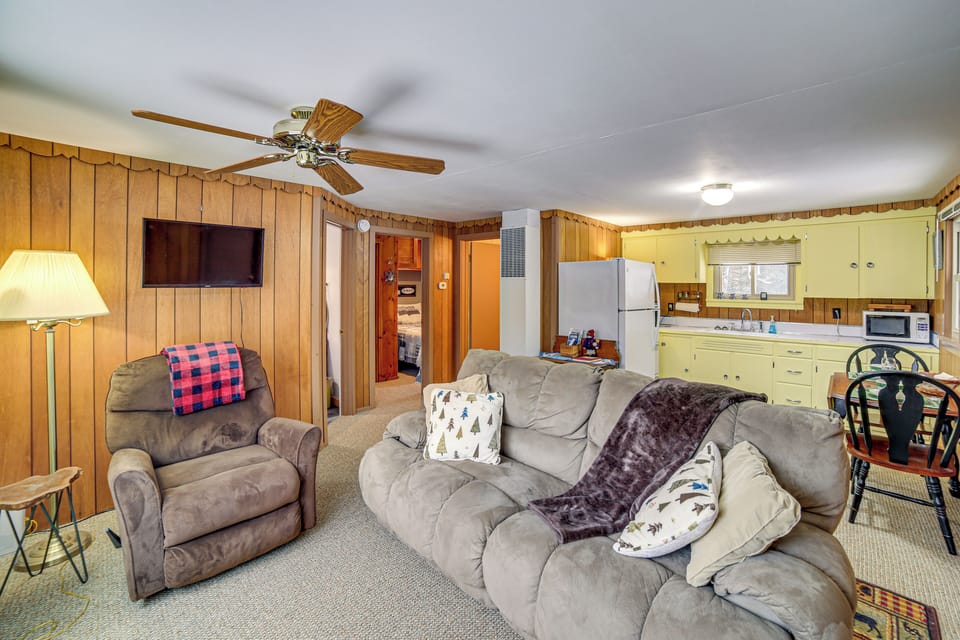 House (2 Bedrooms) | Interior