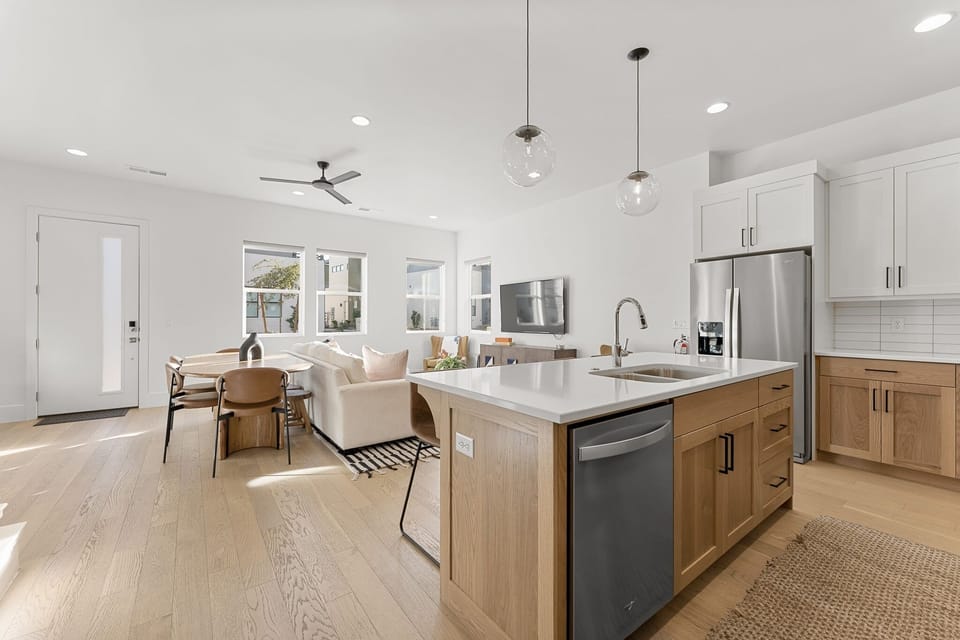 Townhome, 4 Bedrooms | Interior