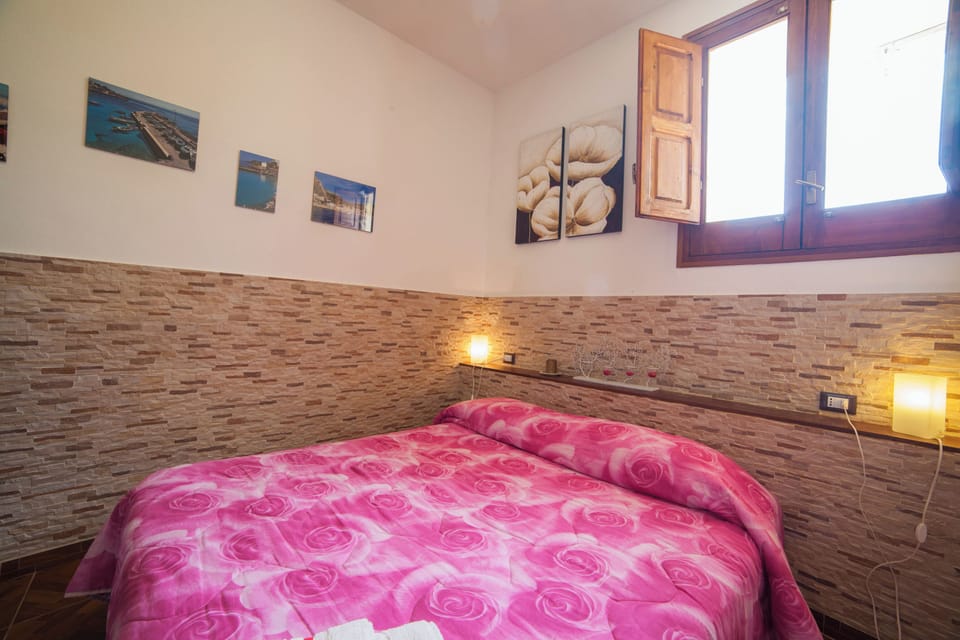 Double or Twin Room | Free WiFi