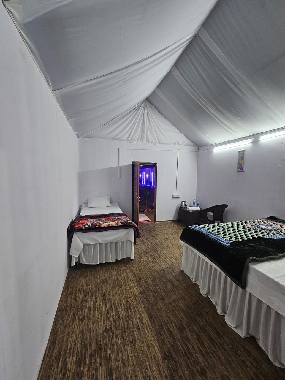 Luxury Room | Free WiFi