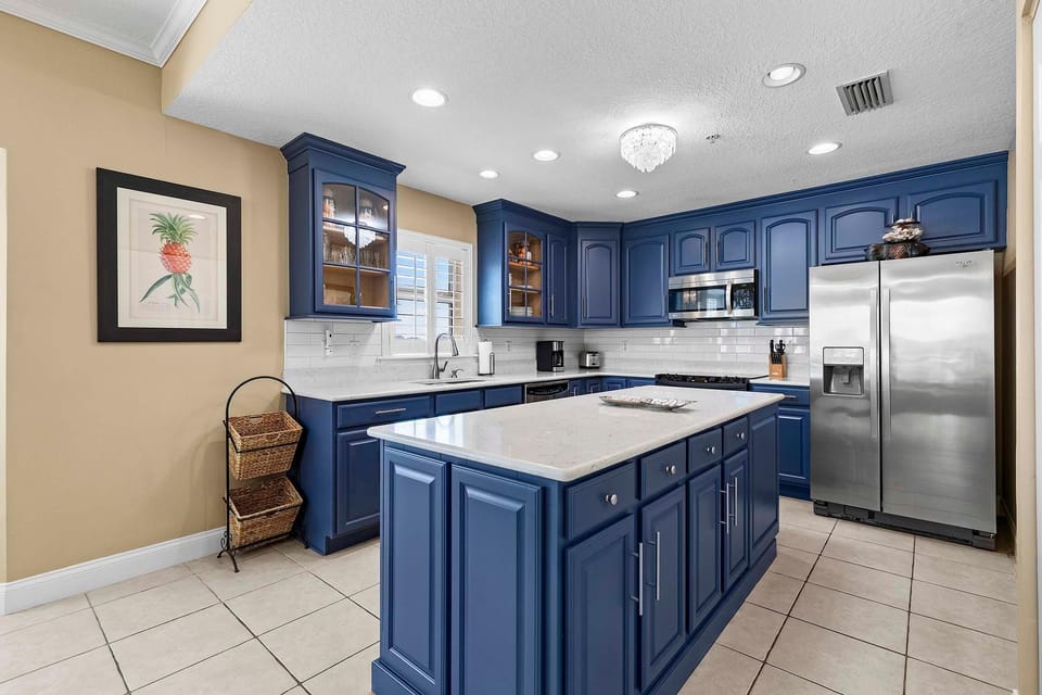 Condo, Multiple Beds (Atlantic Villas 203) | Private kitchen | Oven, coffee/tea maker, toaster, blender