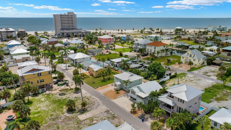 House, Multiple Beds (Island Pearl) | Aerial view