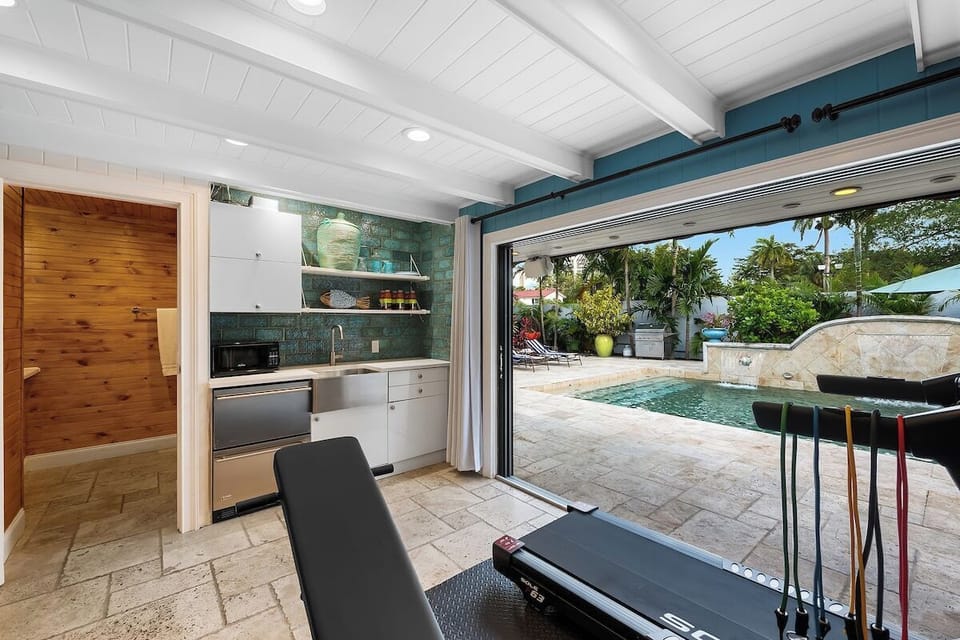 House, Multiple Beds, Pool Access, Pool View (Sylvan ) | Interior