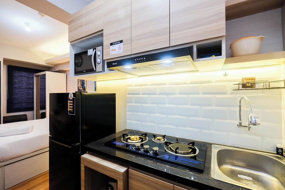 Standard Studio, 1 Bedroom (Apartment) | Private kitchen | Fridge
