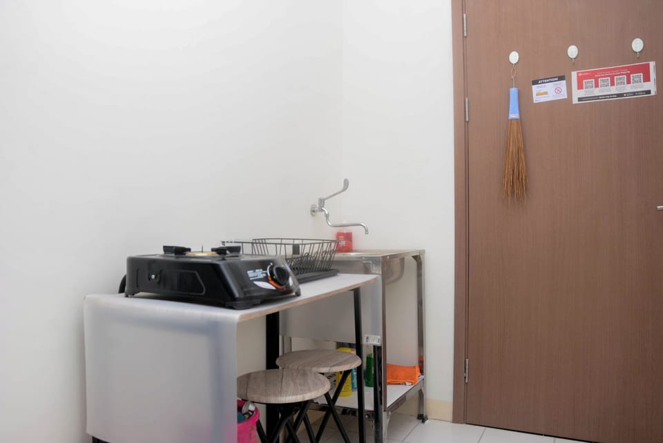 Standard Studio, 1 Bedroom (Apartment) | Private kitchen | Fridge, rice cooker