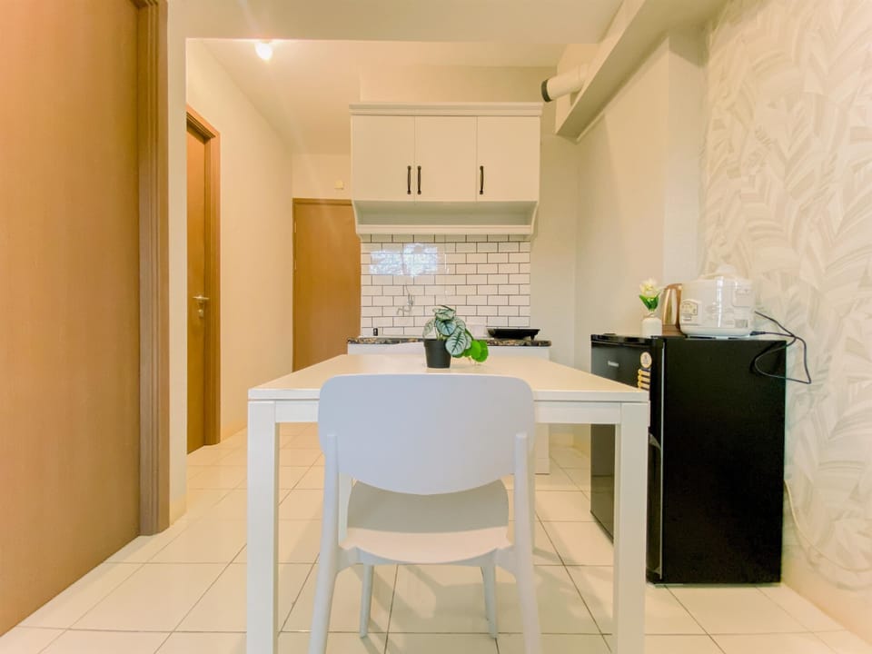Standard Apartment, 1 Bedroom (Apartment) | In-room dining