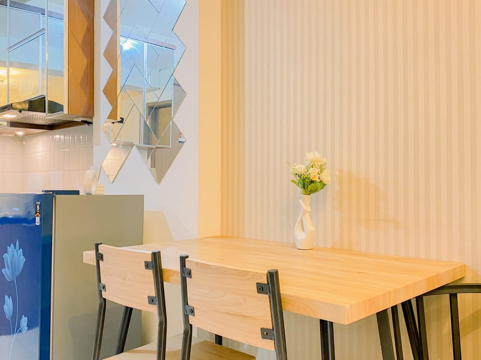 Standard Apartment, 1 Bedroom (Apartment) | In-room dining